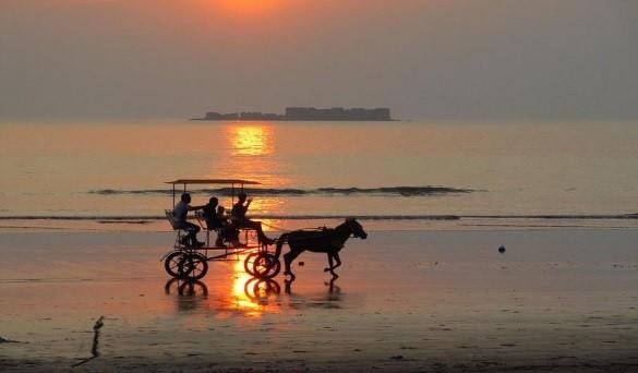 White House Beach Resort Nagaon  Extérieur photo